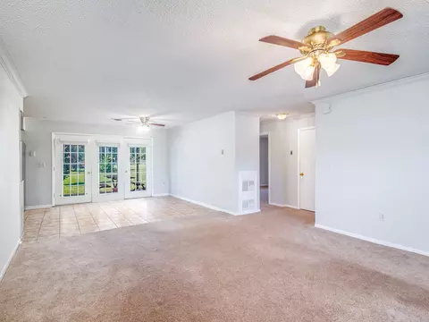 602 E Fitzgerald St, Bangs, TX 76823 photo 4
