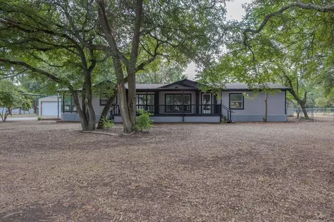 116 E Bluebonnet Dr, Cresson, TX 76035