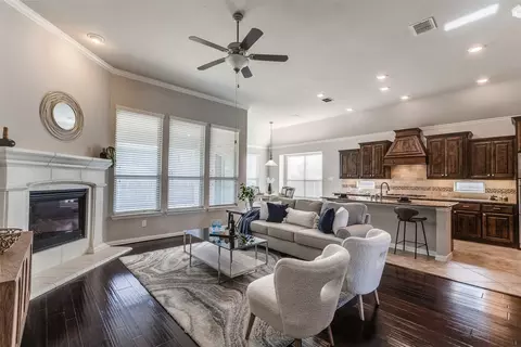 250 Driscoll Ln, Little Elm, TX 75068