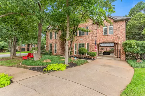 2152 Brownstone Ct, Grapevine, TX 76051