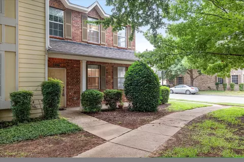 2411 Durango Ridge Dr, Bedford, TX 76021