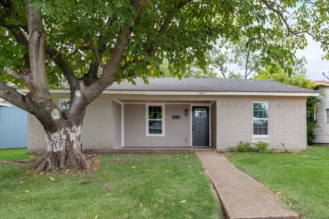 9847 Glengreen Dr, Dallas, TX 75217
