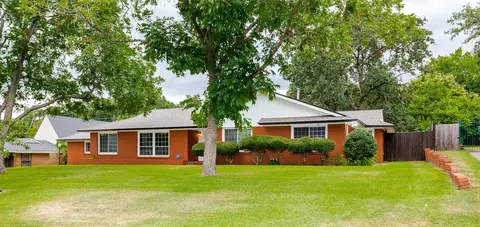 6009 Yolanda Dr, Fort Worth, TX 76112