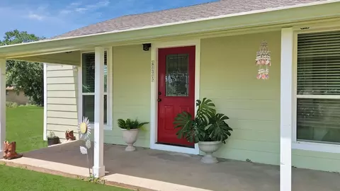 835 E Main St, Ovilla, TX 75154