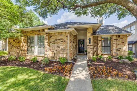 1520 Livingston Dr, Plano, TX 75093