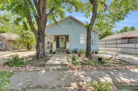 204 Olive St, Cleburne, TX 76031