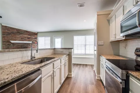 500 Sage Ln, Euless, TX 76039 photo 14