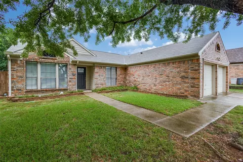 500 Sage Ln, Euless, TX 76039 photo 3