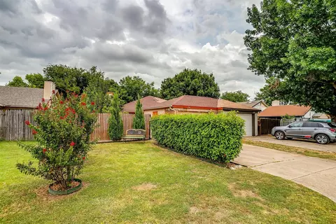 3310 Green Ridge St, Fort Worth, TX 76133