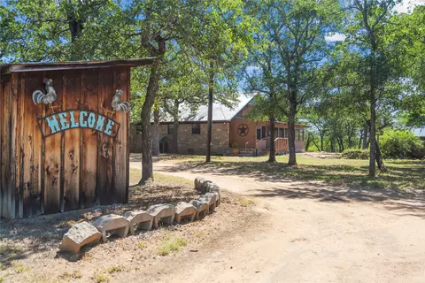 323 Wilderness Ln, Perrin, TX 76486
