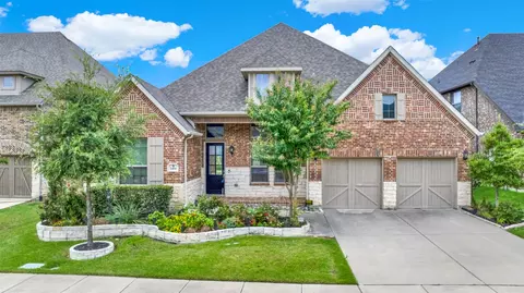 2404 Vaquero Ln, Carrollton, TX 75010