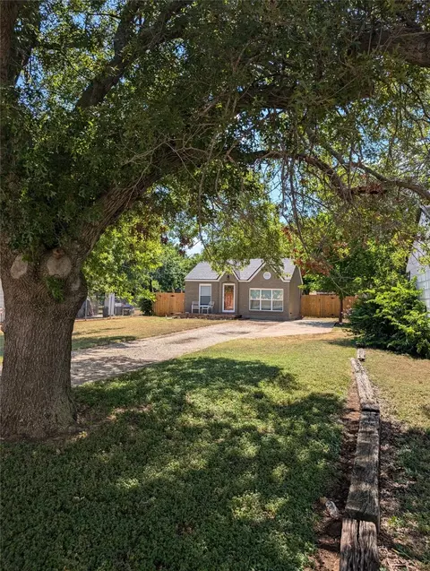 3140 Marys Ln, Fort Worth, TX 76116