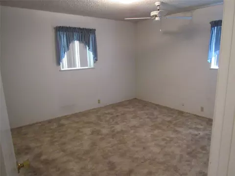 404 Lisa St, Bangs, TX 76823 photo 11