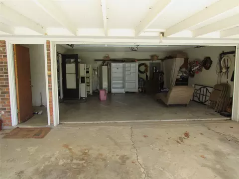 404 Lisa St, Bangs, TX 76823 photo 5