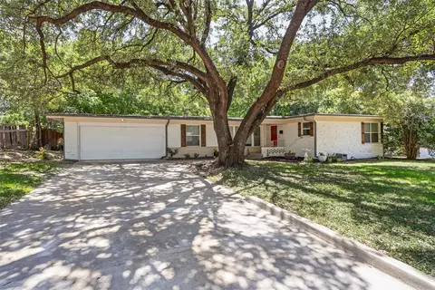 4013 Piedmont Rd, Fort Worth, TX 76116