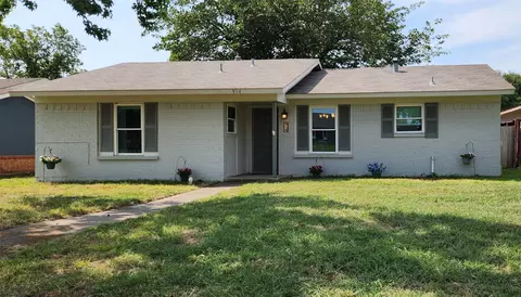 914 Meadow Mead Dr, Allen, TX 75002