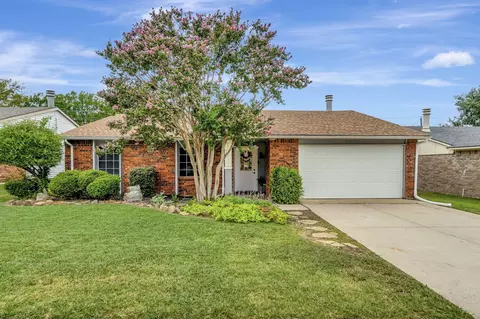 4916 Woodruff Dr, The Colony, TX 75056