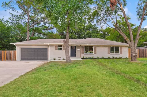 436 Harn Dr, Lewisville, TX 75057
