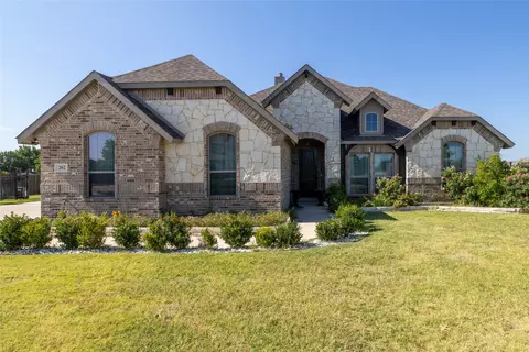 202 Panther Peak Dr, Midlothian, TX 76065