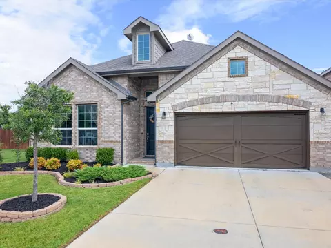 205 Bentley Dr, Midlothian, TX 76065