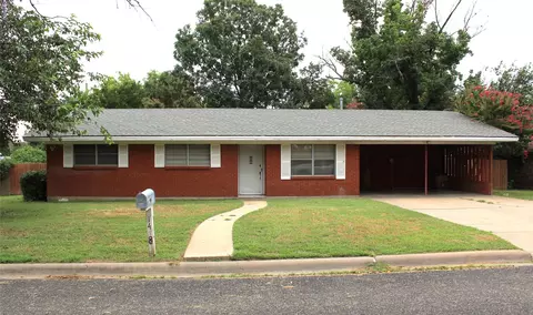1480 Melissa Dr, Stephenville, TX 76401