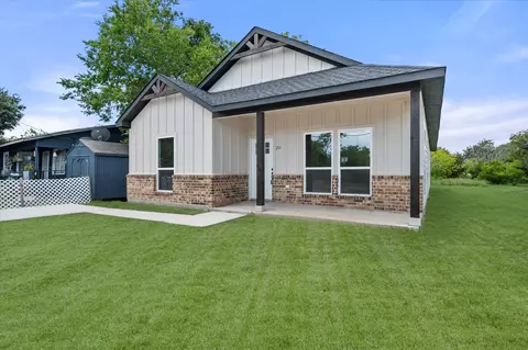 211 Fordyce, Barry, TX 75102