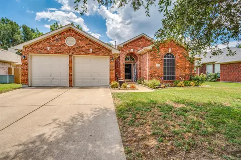 3116 Berkshire Ln, Corinth, TX 76210