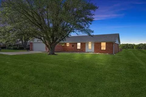 1903 W Fm 898, Bonham, TX 75418