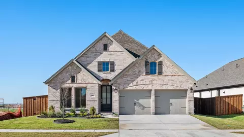 2404 Lyrebird Ln, Forney, TX 75126