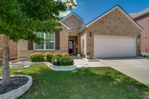 2400 Olivia Ln, Little Elm, TX 75068
