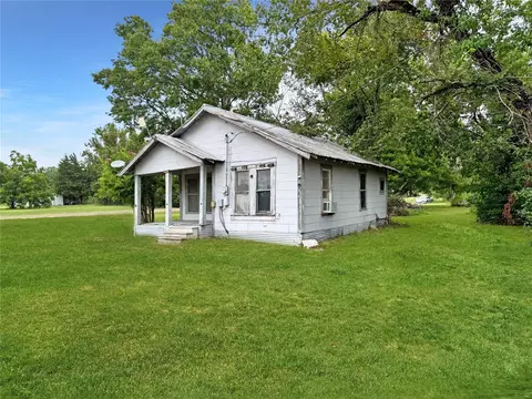 101 Meadow Ave, Richland, TX 76681
