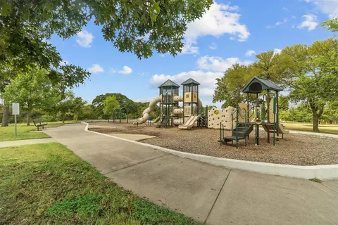 Other - 7408 S Oakleaf Trl, Argyle, TX 76226 photo 6 of 9