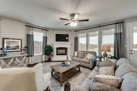 501 Smith Rd, Springtown, TX 76082 photo 12