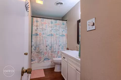 Bath - 205 Sandy Ln, Clyde, TX 79510 photo 2 of 2