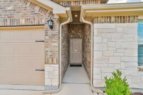 2109 Myrtle Beach Dr, Fort Worth, TX 76108 photo 4