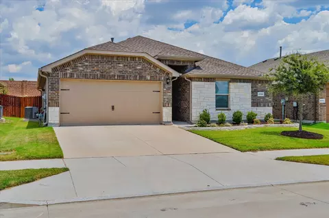 2109 Myrtle Beach Dr, Fort Worth, TX 76108 photo 3