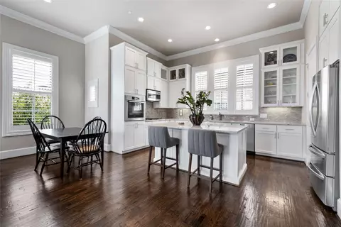Kitchen - 744 Sid Rich Dr, Irving, TX 75039 photo 2 of 8