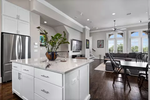 Kitchen - 744 Sid Rich Dr, Irving, TX 75039 photo 6 of 8