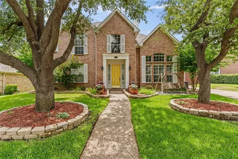 2813 Lake Breeze Ln, Flower Mound, TX 75022