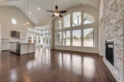 2613 Sibley Dr, Midlothian, TX 76065