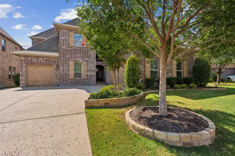 4685 Man O War Rd, Carrollton, TX 75010