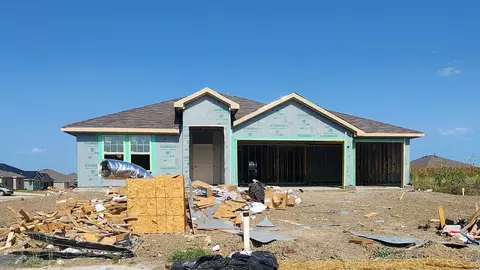 801 Rustler Dr, Nevada, TX 75173