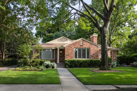 6114 Woodcrest Ln, Dallas, TX 75214