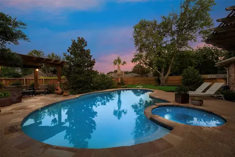 2912 Markham Dr, Plano, TX 75075