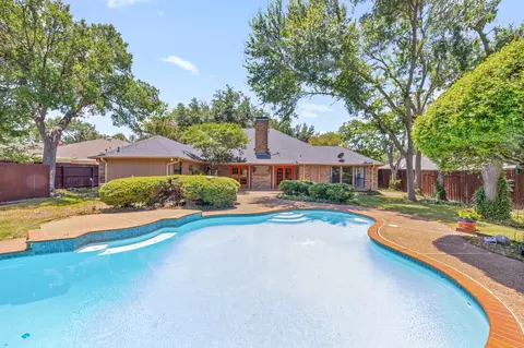 9923 Woodlake Dr, Dallas, TX 75243
