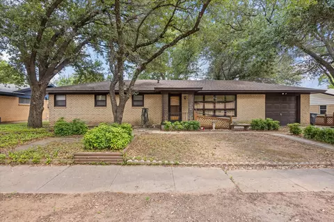 1313 Roberts Ave, Cleburne, TX 76033