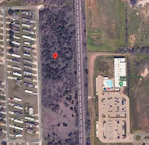 1001 Joshua Ryan Dr, Joshua, TX 76058