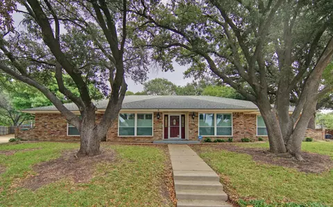 4352 Rota Cir, Fort Worth, TX 76133