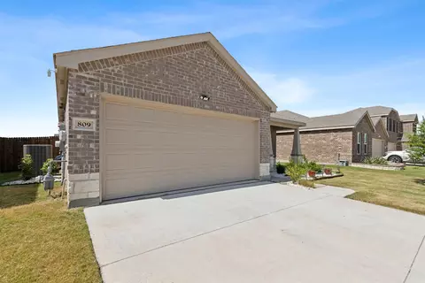 809 Harefield Ln, Haslet, TX 76052 photo 2