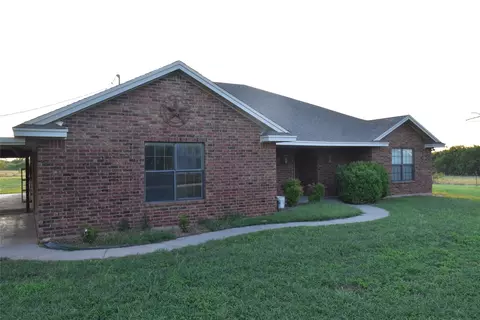 1374 Hoff Rd, Windthorst, TX 76389 photo 2